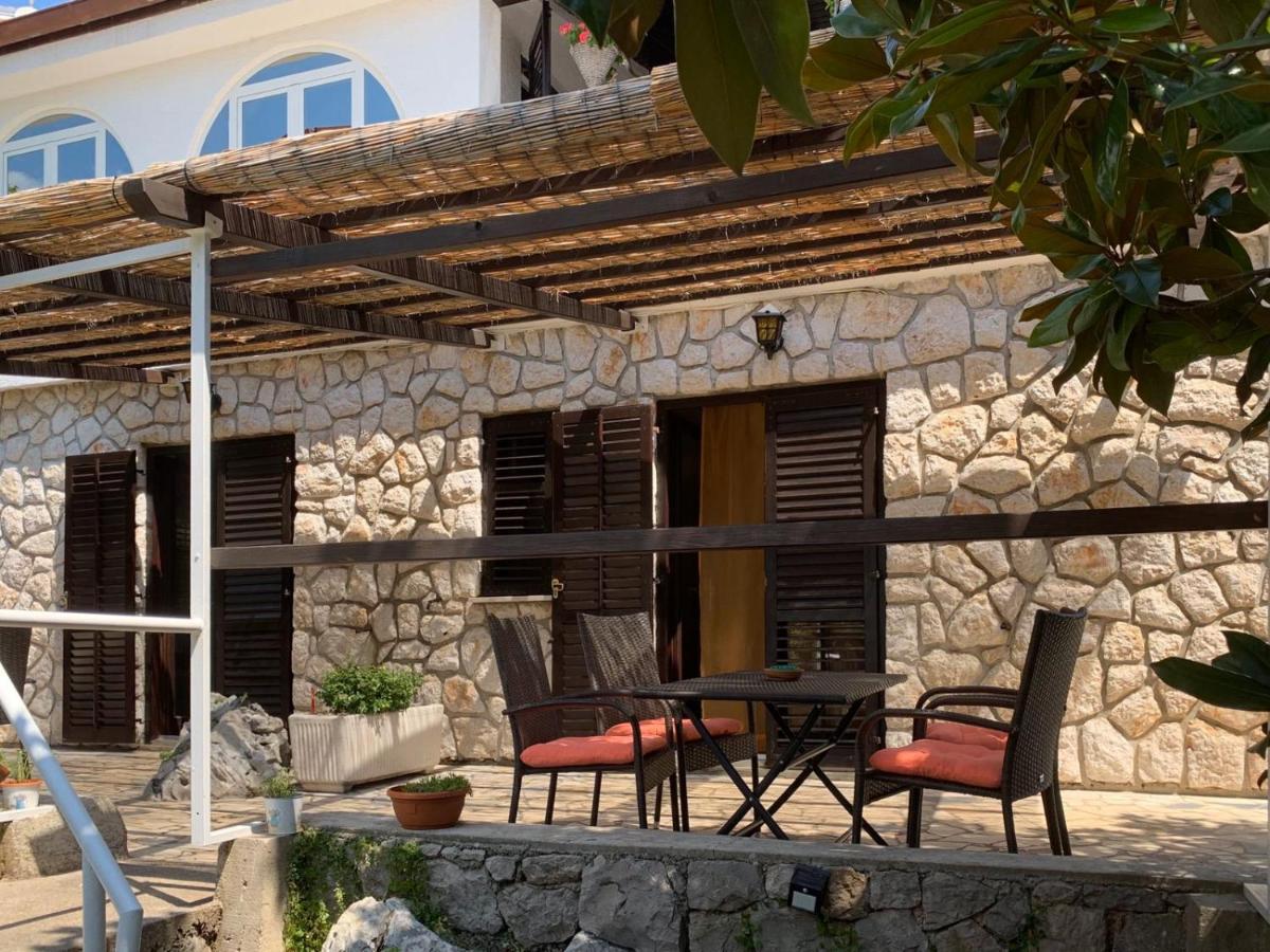 Villa Gromaca Omisalj Exterior photo